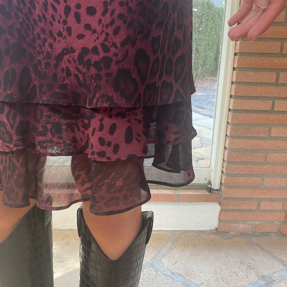 Sleeveless burgundy animal print flowy ruffled midi shift dress